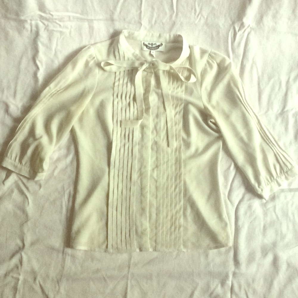 Pussy bow blouse